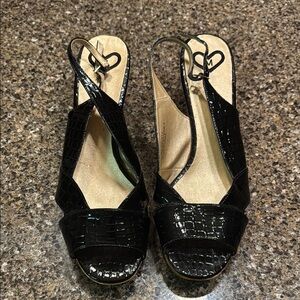 Elegant Black Madeline Brand Heels with Glossy Finish